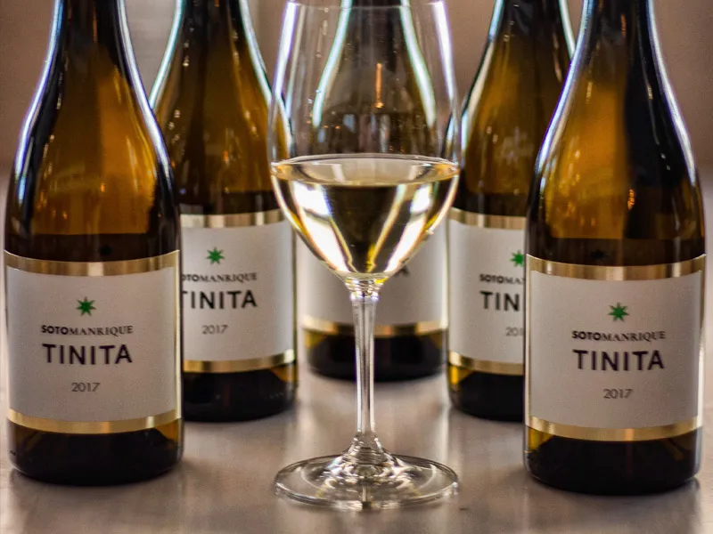 Peral Bar_Wamba_slider_image_2