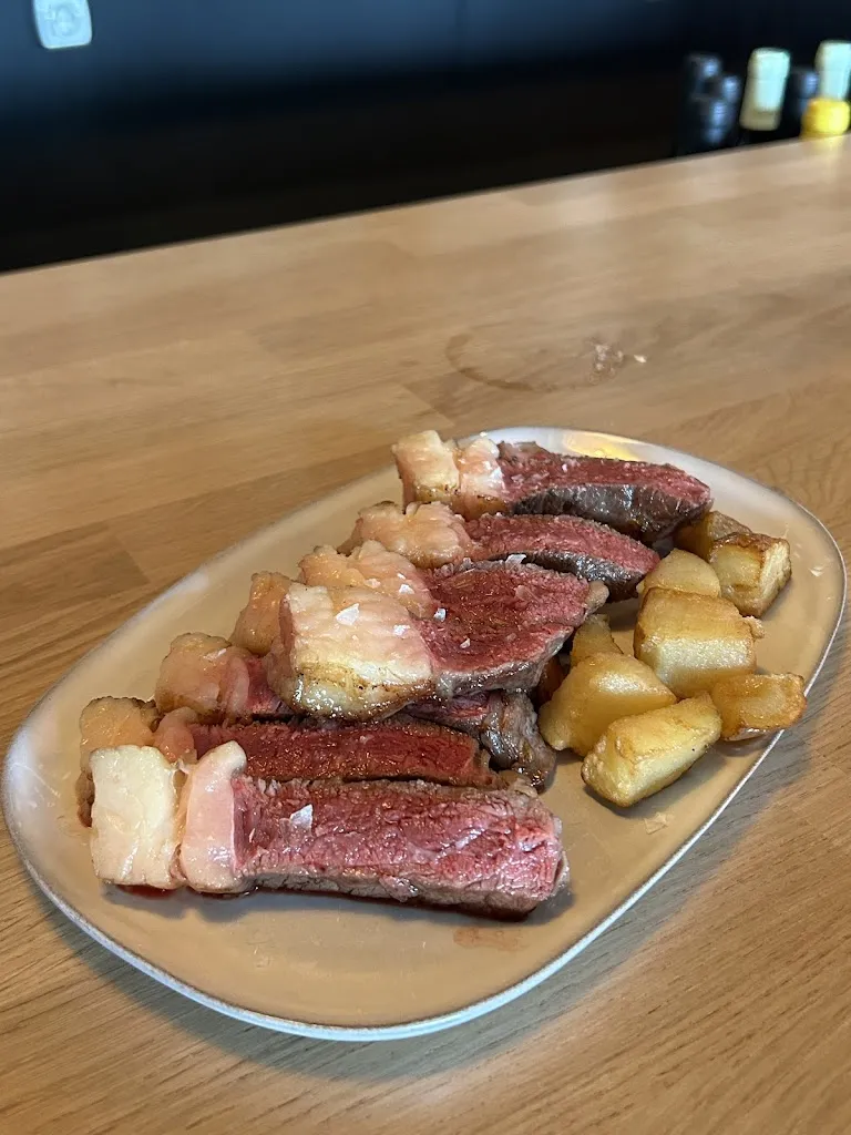 María Ramos Poveda_GRELHA_Wamba_review