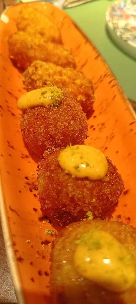 Javi Lopez_Verde Oliva_Wamba_review