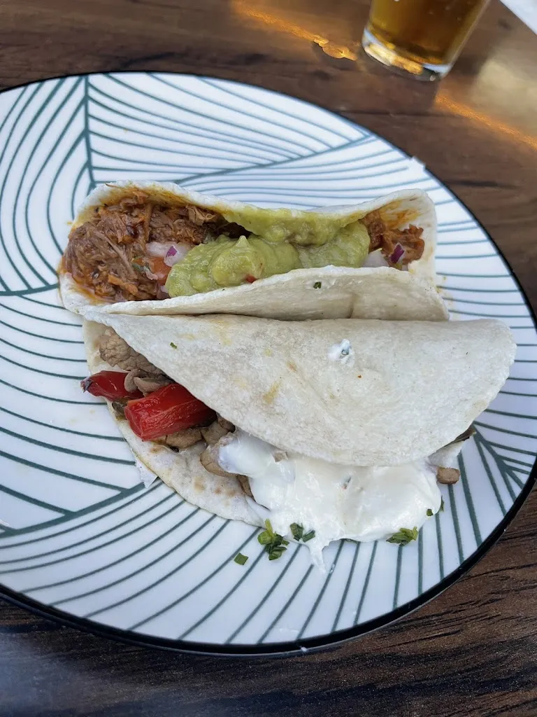 Lucía Jiménez_Verde Oliva_Wamba_review