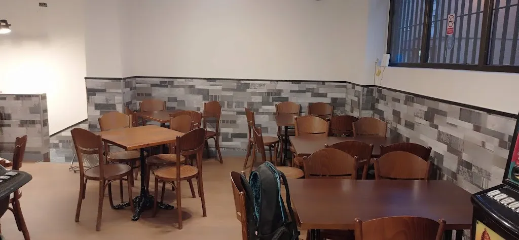 Bar de Zarza restaurant in Zarza La