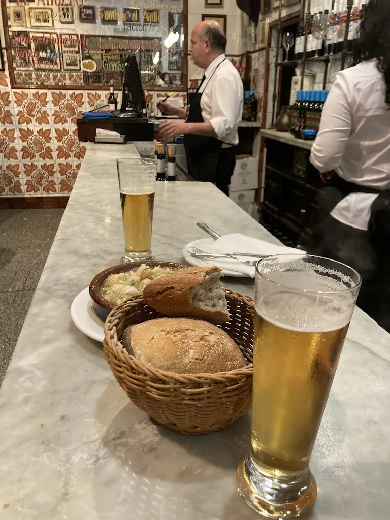 James Belmore_Taberna La Casa del Abuelo_Abezames_recensione