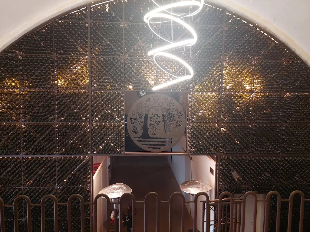 Diego Pop_Taberna La Casa del Abuelo_Abezames_recensione