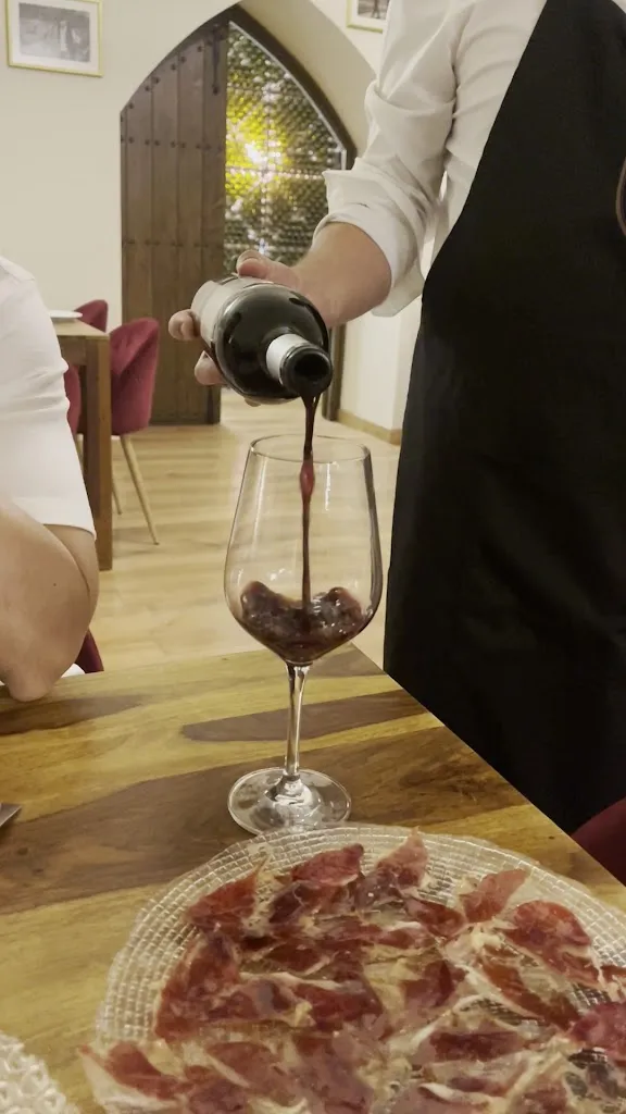 N. H._Taberna La Casa del Abuelo_Abezames_recensione