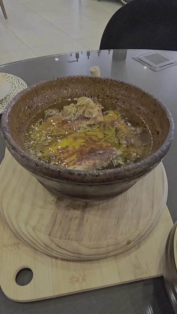 Miguel Calvo_Bodega Latarce_Abezames_review