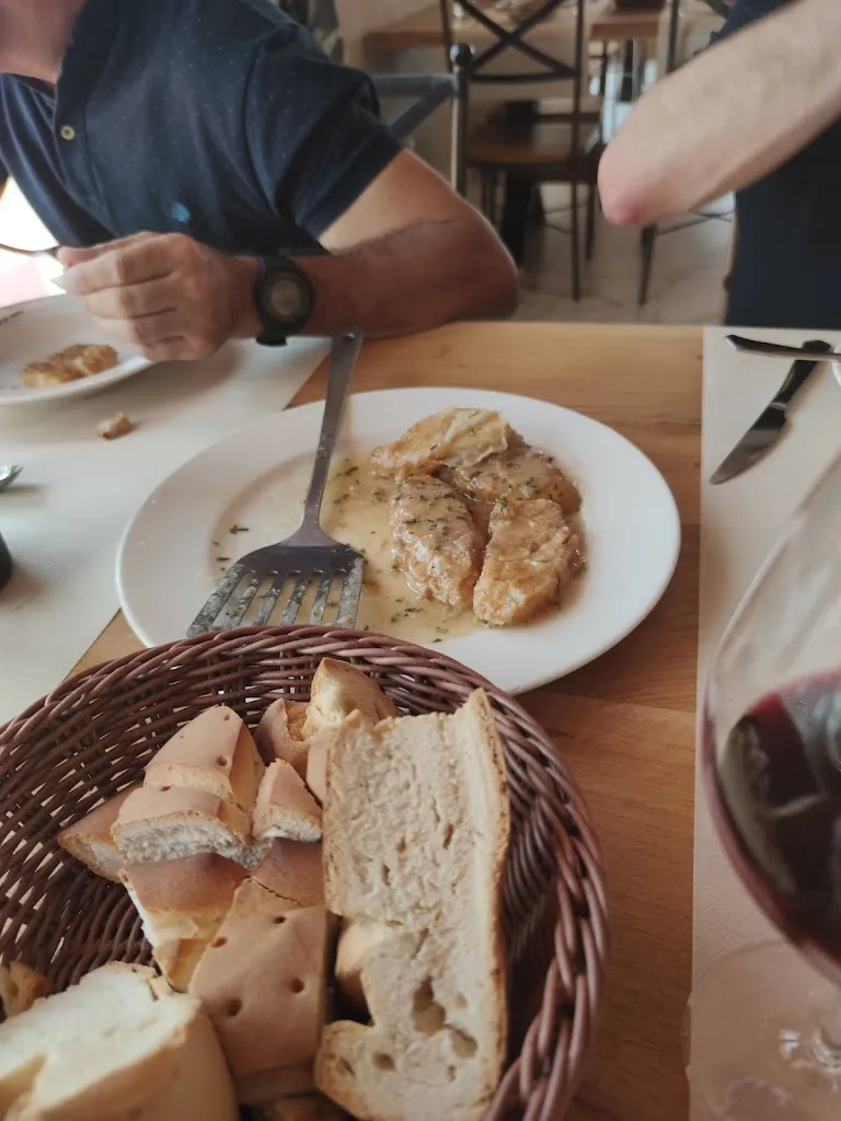 Menu_Bodega y viñedos Divina Proporción S.L._Abezames_immagine_6