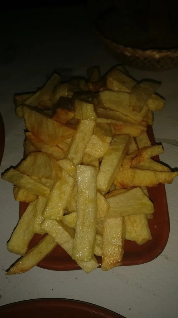 Joseba Antruejoak_Bar restaurante El Rincón de Carlos_Arcos de la Polvorosa_review