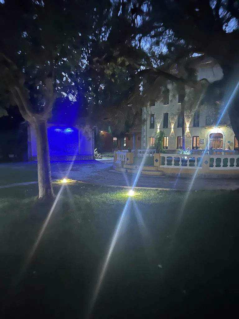 yoana calzada_Balneario de Almeida La Dama Verde_Alfaraz de Sayago_review