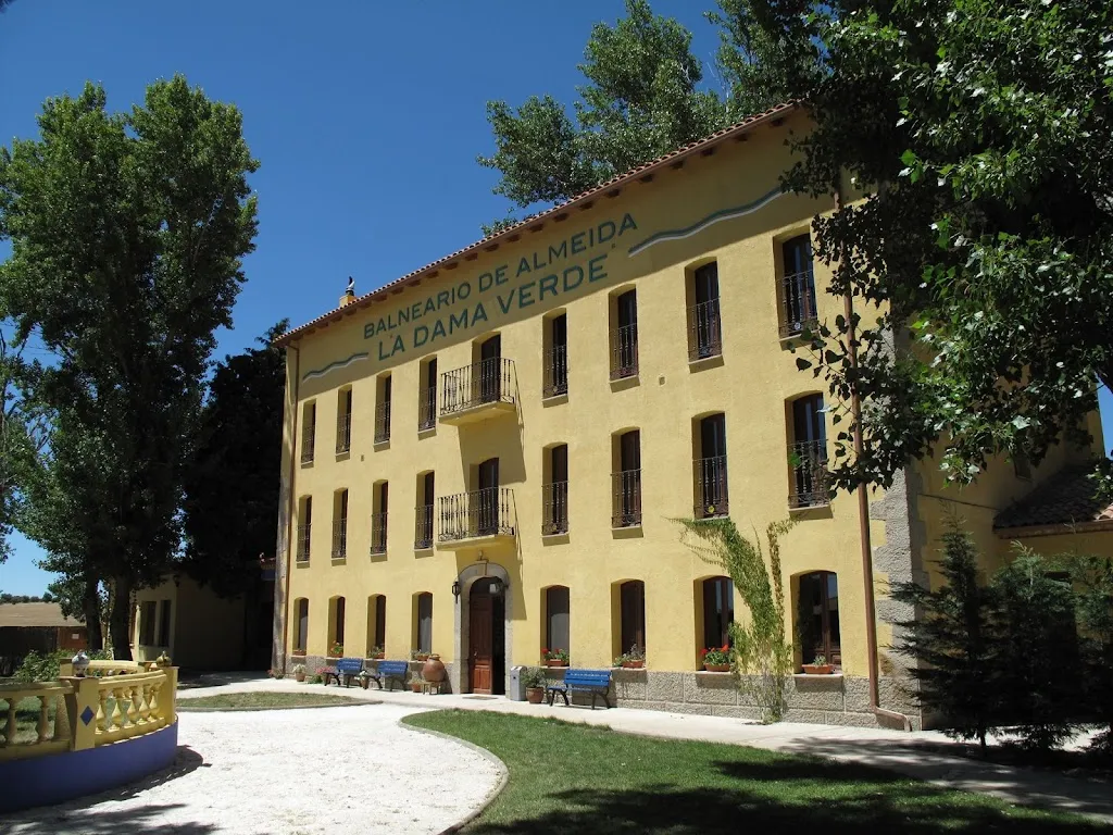 Balneario de Almeida La Dama Verde_Alfaraz de Sayago_slider_image_1