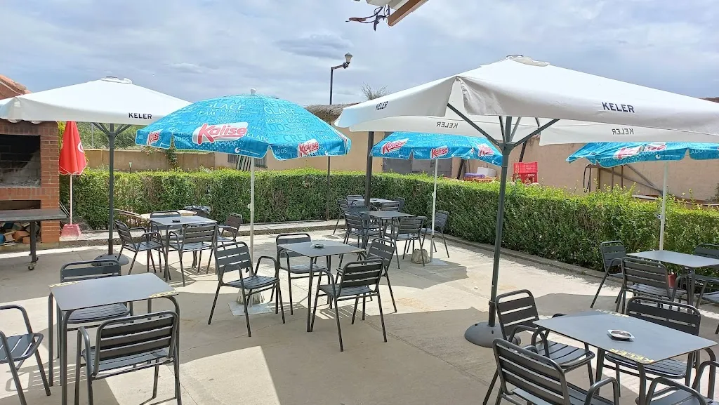 Bar Pola_Benegiles_slider_image_3