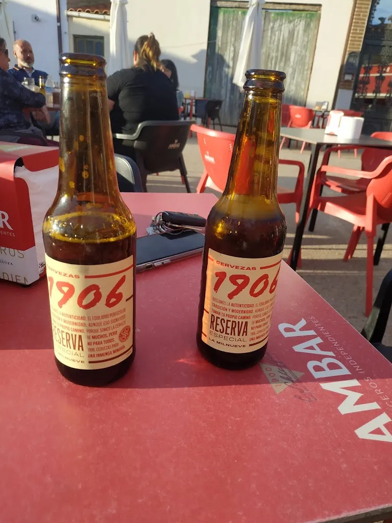 Menu_Bar La Plaza_Benegiles_image_1