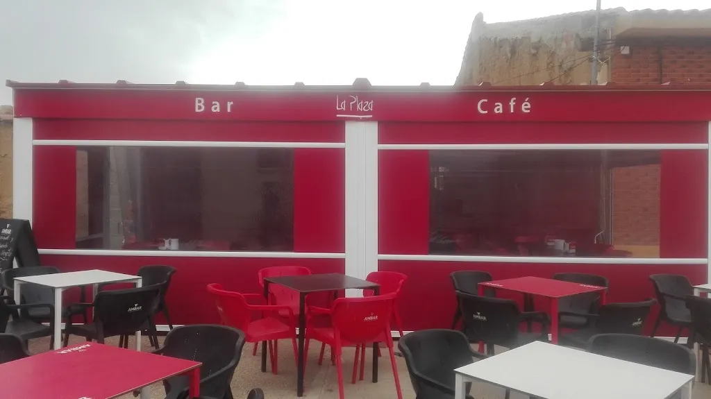 Bar La Plaza restaurant in Benegiles