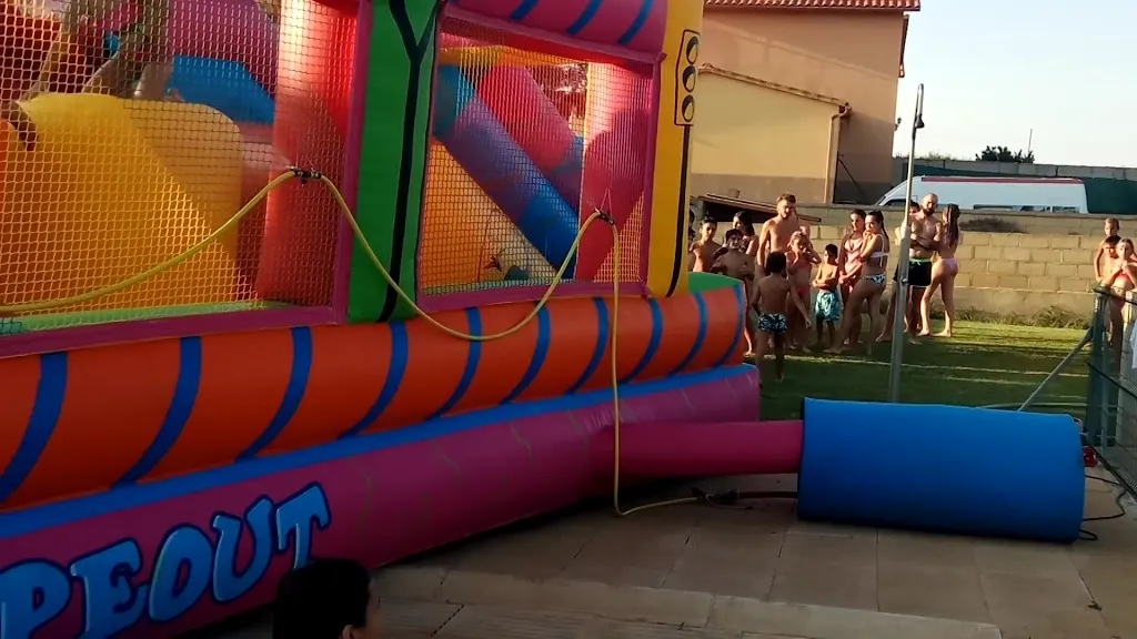 Bar De La Piscina restaurant in Benegiles