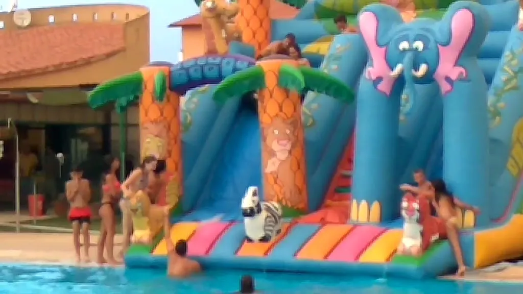 Bar De La Piscina_Benegiles_slider_image_3