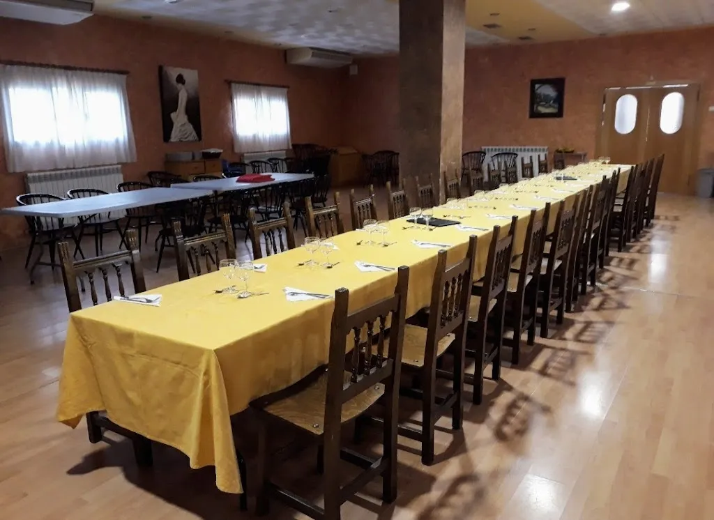 Restaurante Los Rosales restaurant in Bóveda de Toro La