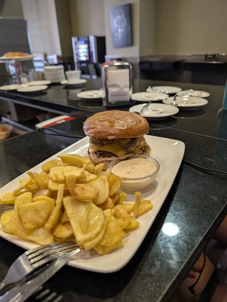 Restaurante "Las Trébedes de Bretón" ristorante a Bretó