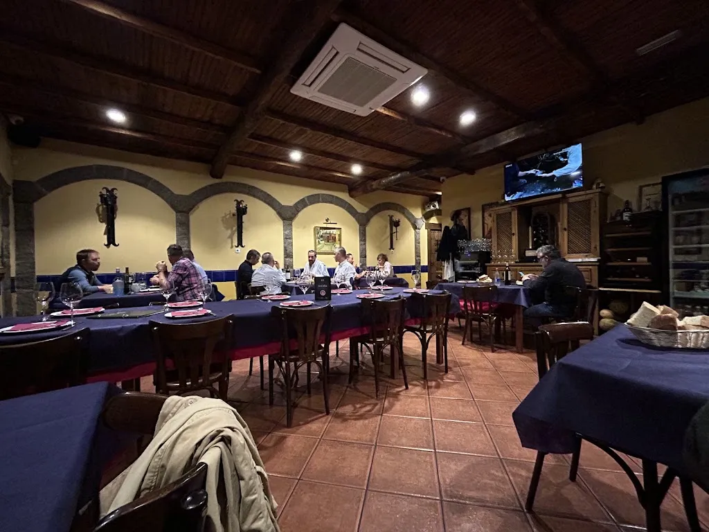 5&Caña restaurant in Calzadilla de Tera