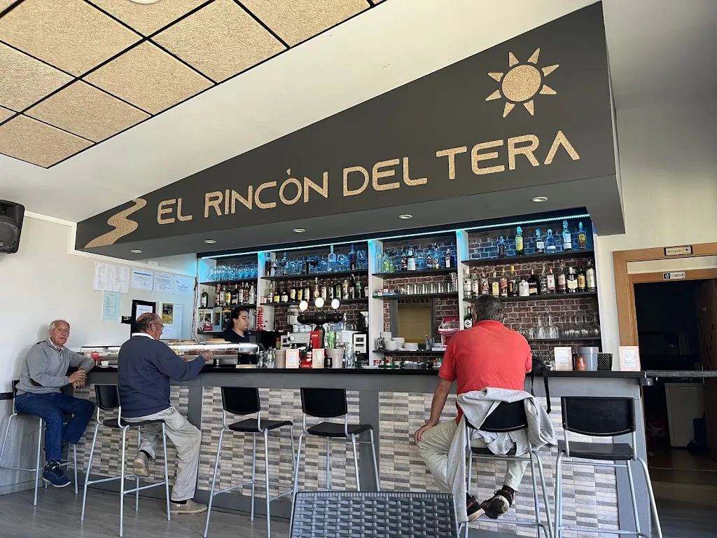 BAR & TAPAS EL RINCÓN DEL TERA_Calzadilla de Tera_slider_image_1