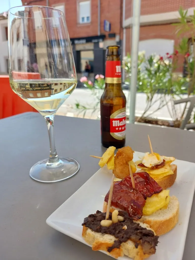 Bar Madrid_Camarzana de Tera_slider_image_3