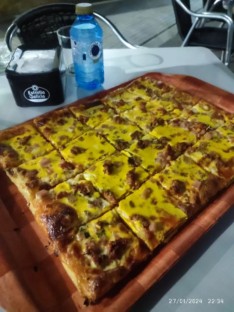 Jose Benito Lopez Carro_Cafe Bar O SHERRIF_Cedeira_review