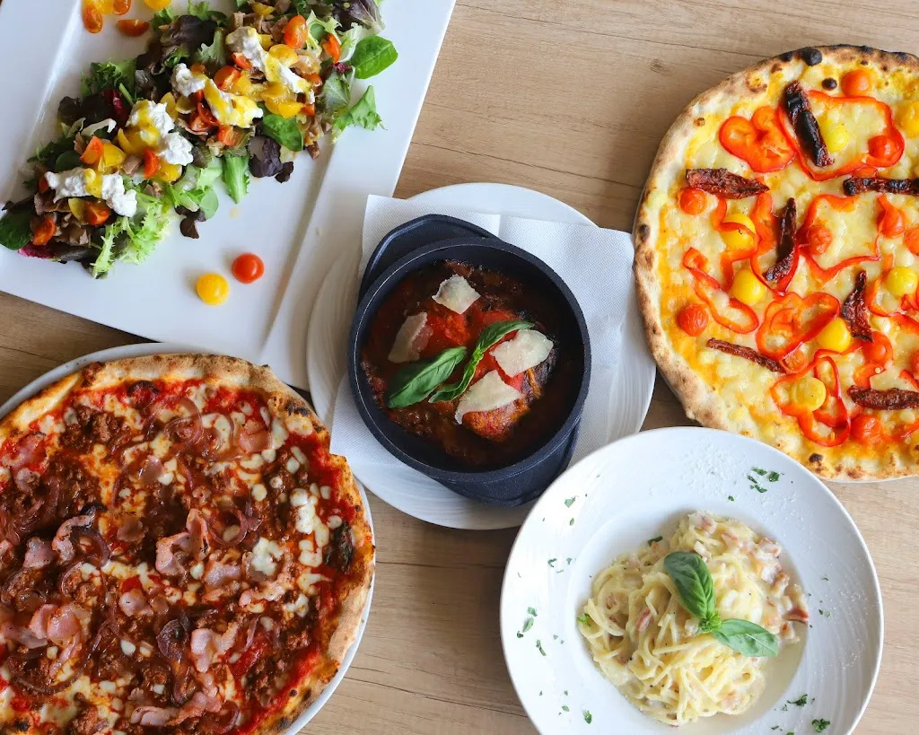 Restaurante Italiano Castelnuovo_Castronuevo_slider_image_3