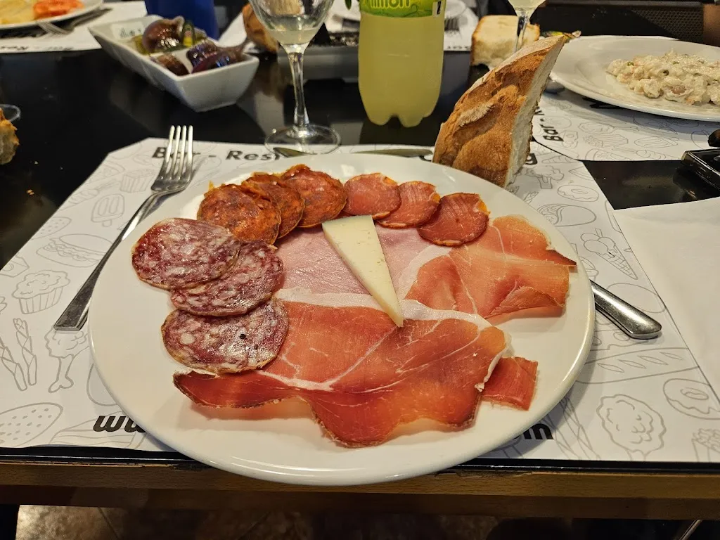 Catering Mateos Bar Restaurante Cafetería_Corrales del Vino_slider_image_3