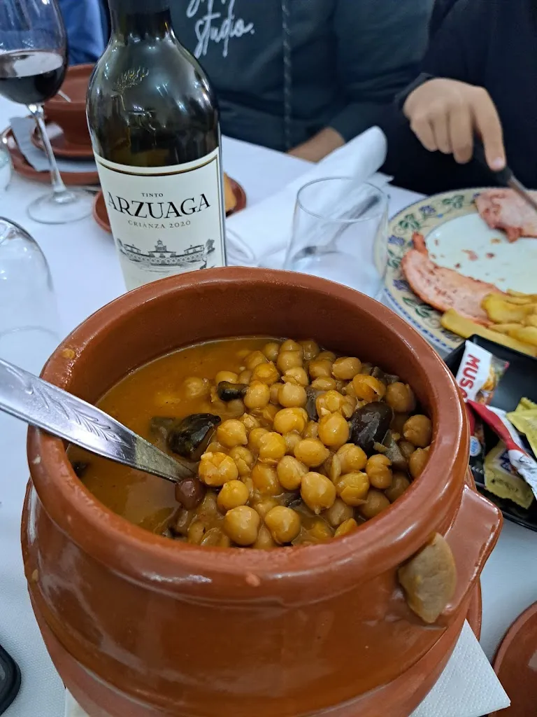 Menu_MESON CAPOTIN_Cuelgamures_image_1