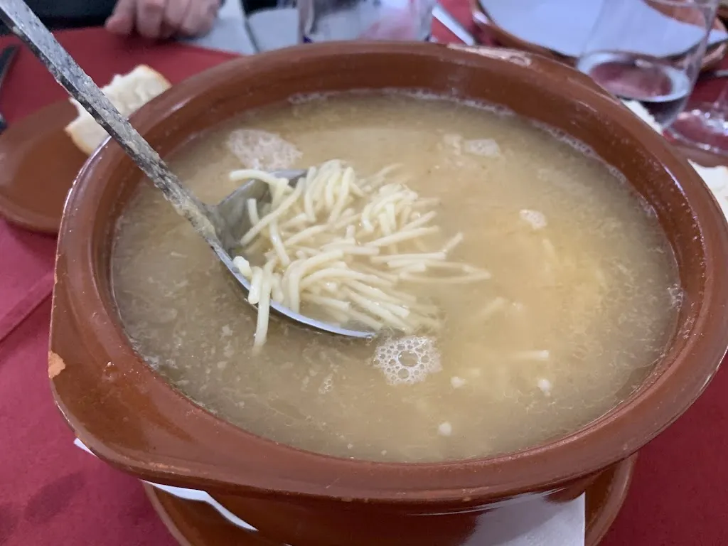 Angel SANCHEZ SANCHEZ_MESON CAPOTIN_Cuelgamures_review