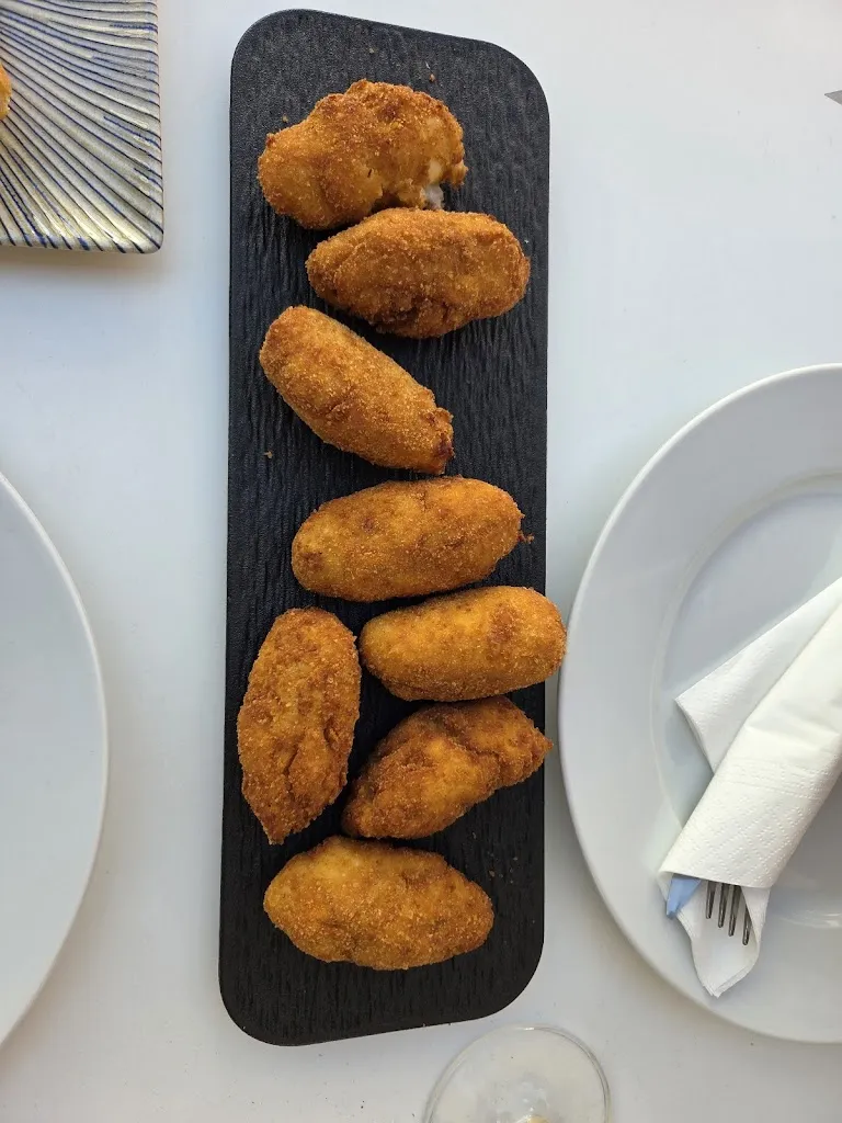 MESON CAPOTIN_Cuelgamures_slider_image_3