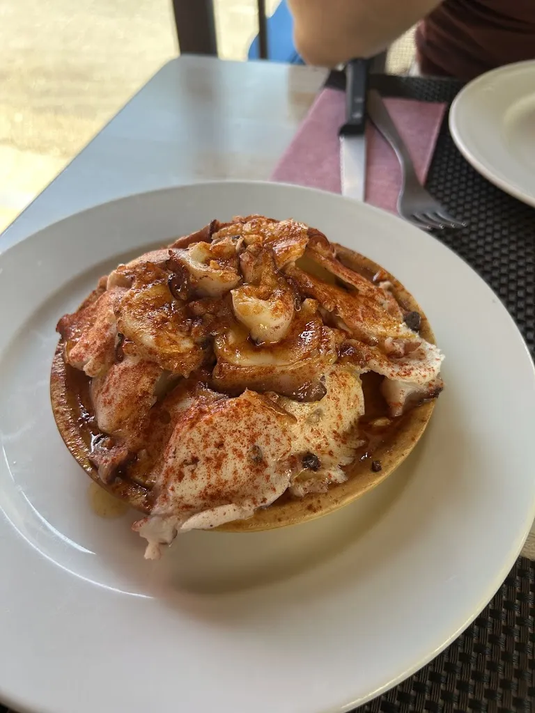 Raúl Casillas_Los Herreros_Cobreros_review