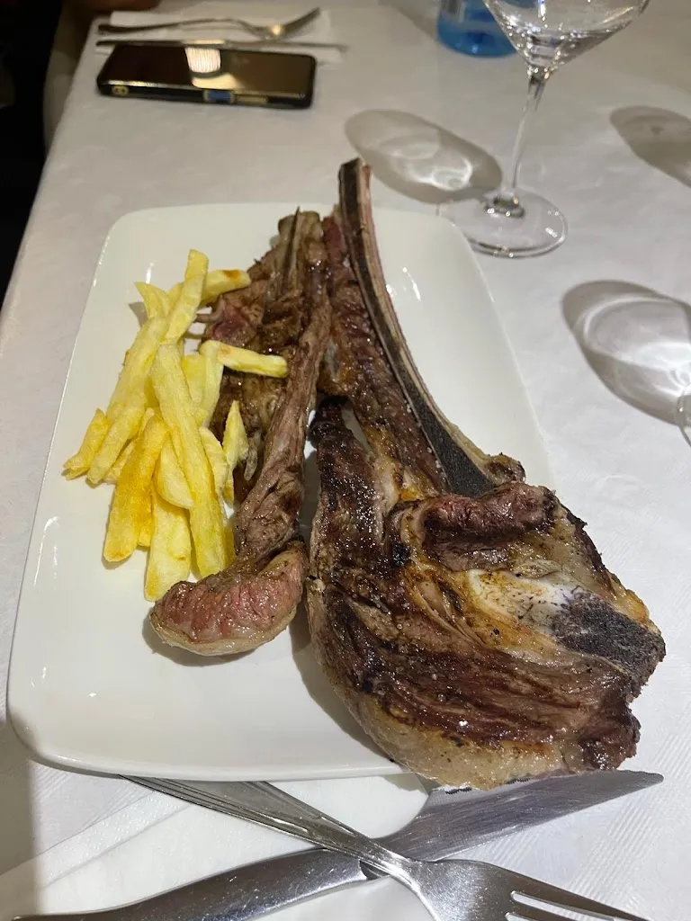 Bar Restaurante El Majo_Cobreros_slider_image_3