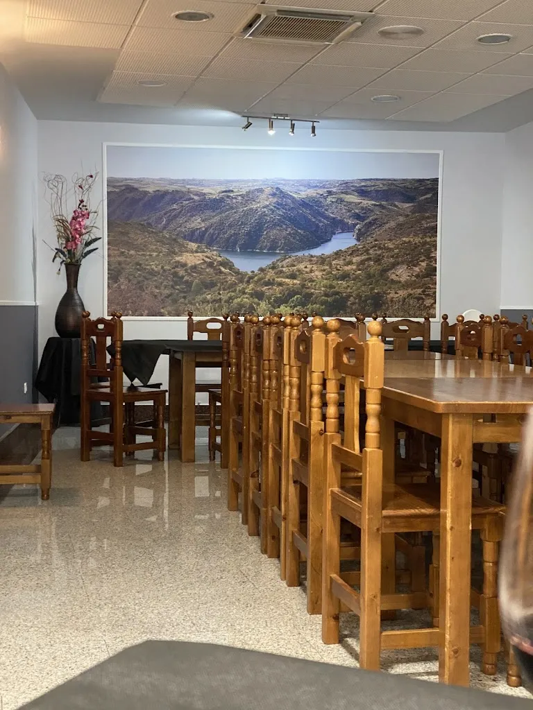 Jose Fernando Abraila_El bodegon_Fermoselle_review