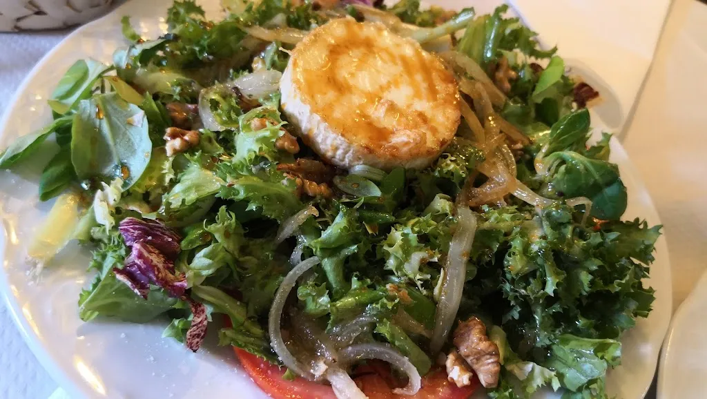 Miguel Ares_La Enredadera_Ferreras de Arriba_review