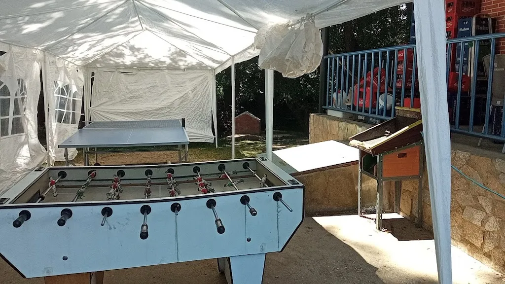 Judit Vara Antón_Bar El Rio Burganes_Friera de Valverde_review