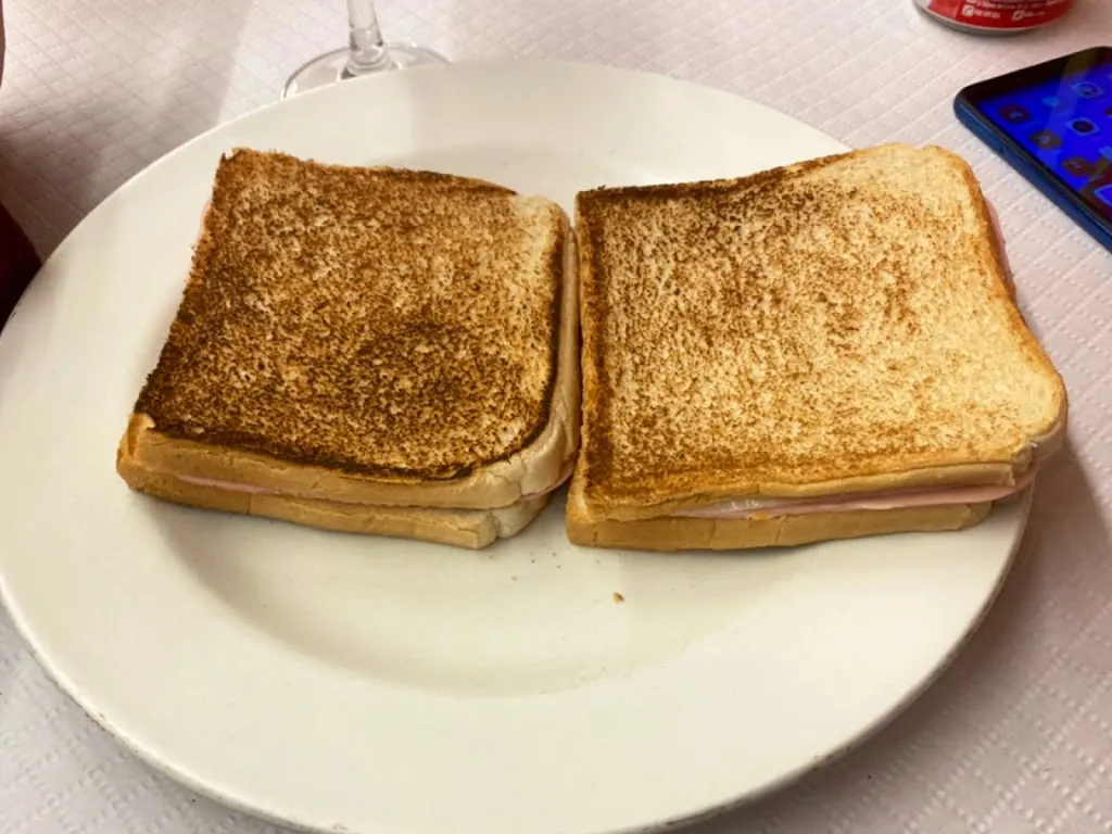 Menu_El Polígono_Hiniesta La_image_2