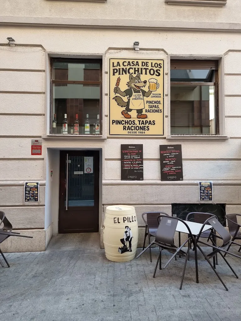 La Casa de Los Pinchitos restaurant in Hiniesta La