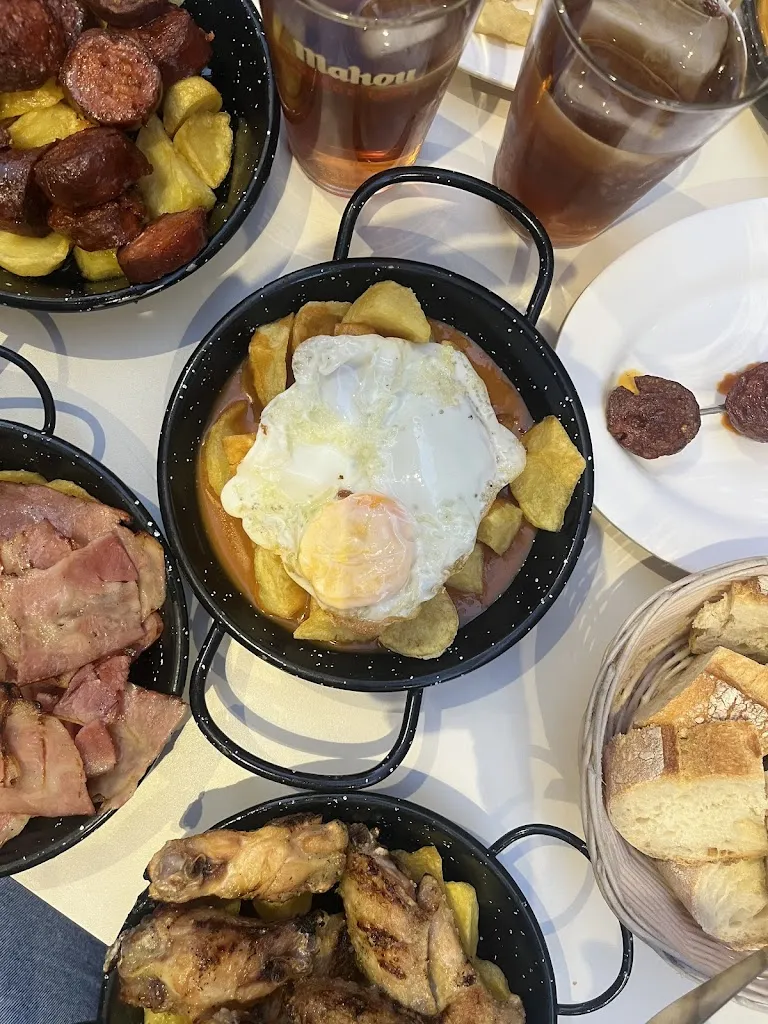 La Casa de Los Pinchitos_Hiniesta La_slider_image_3