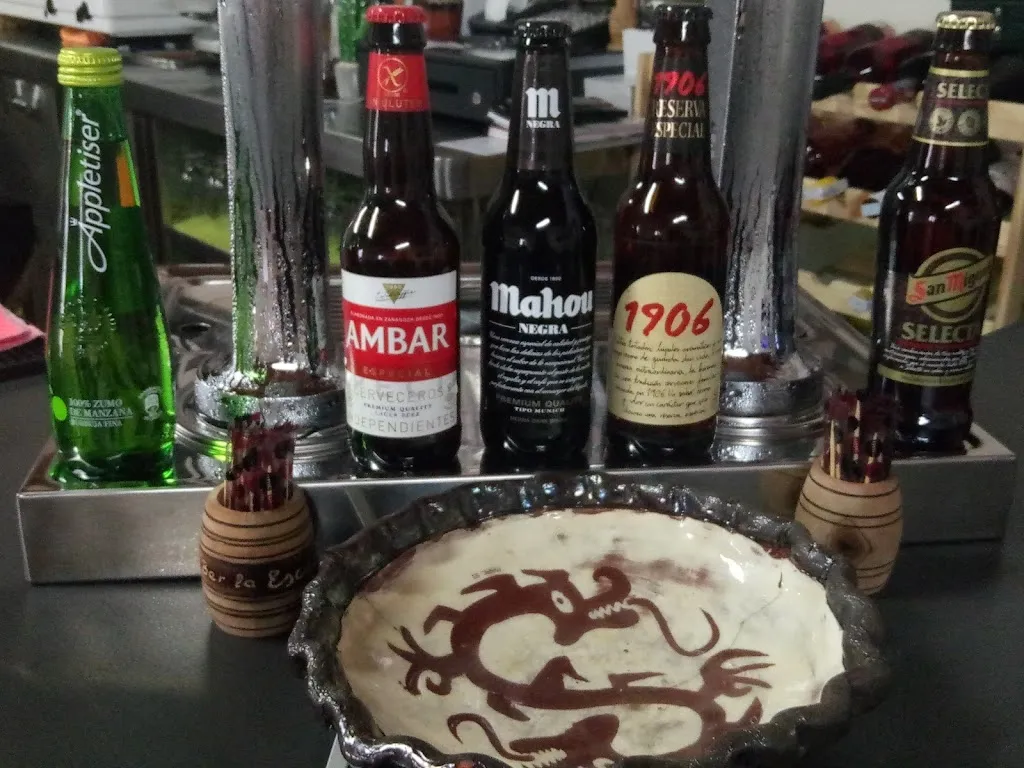 Menu_Bar La Escuela_Melgar de Tera_image_7