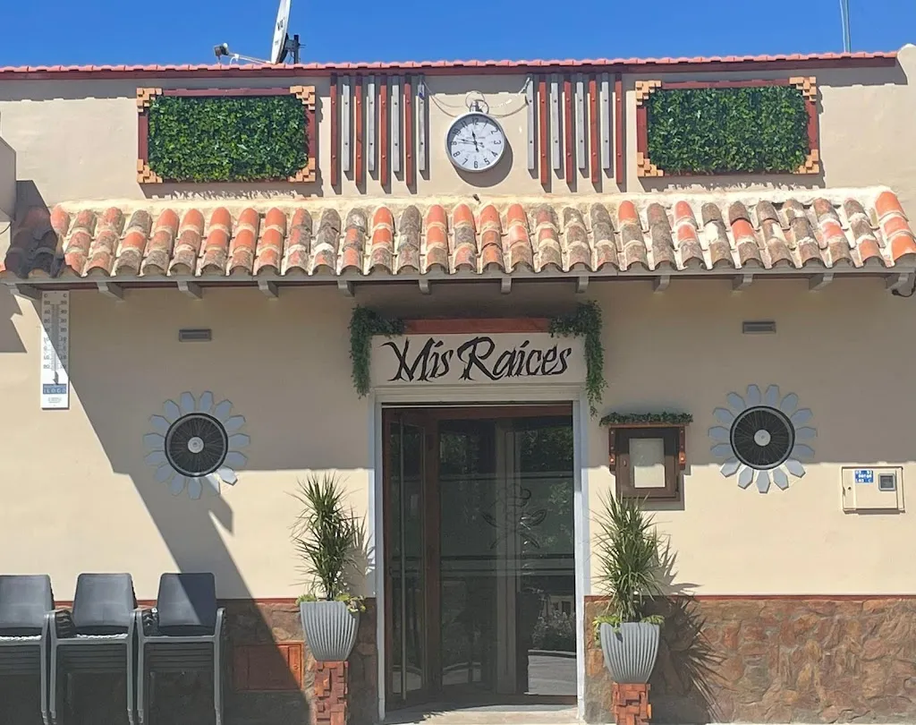 Bar Restaurante Mis Raíces restaurant in Milles de la Polvorosa