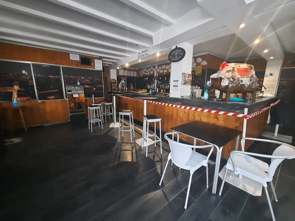 Restaurante El Porvenir_Mombuey_slider_image_1