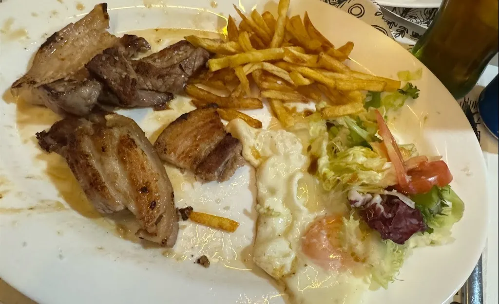 Helena R_Cafetería Pastelería El Destino_Mombuey_recensione