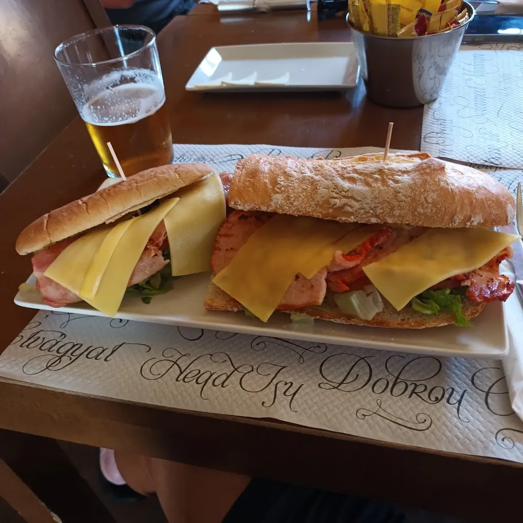 Menu_El Pescador Cafe_Montamarta_image_3