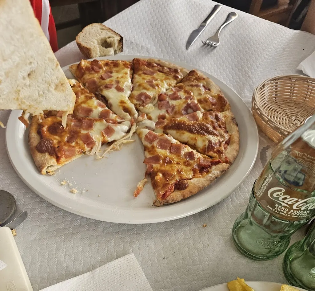 Sara Montila_Fisuk bar y parrilla_Montamarta_review