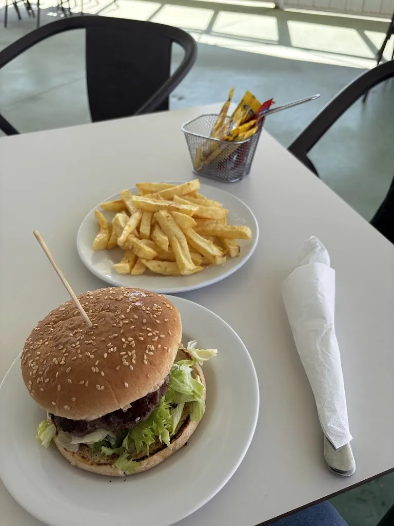 Fisuk bar y parrilla_Montamarta_slider_image_3