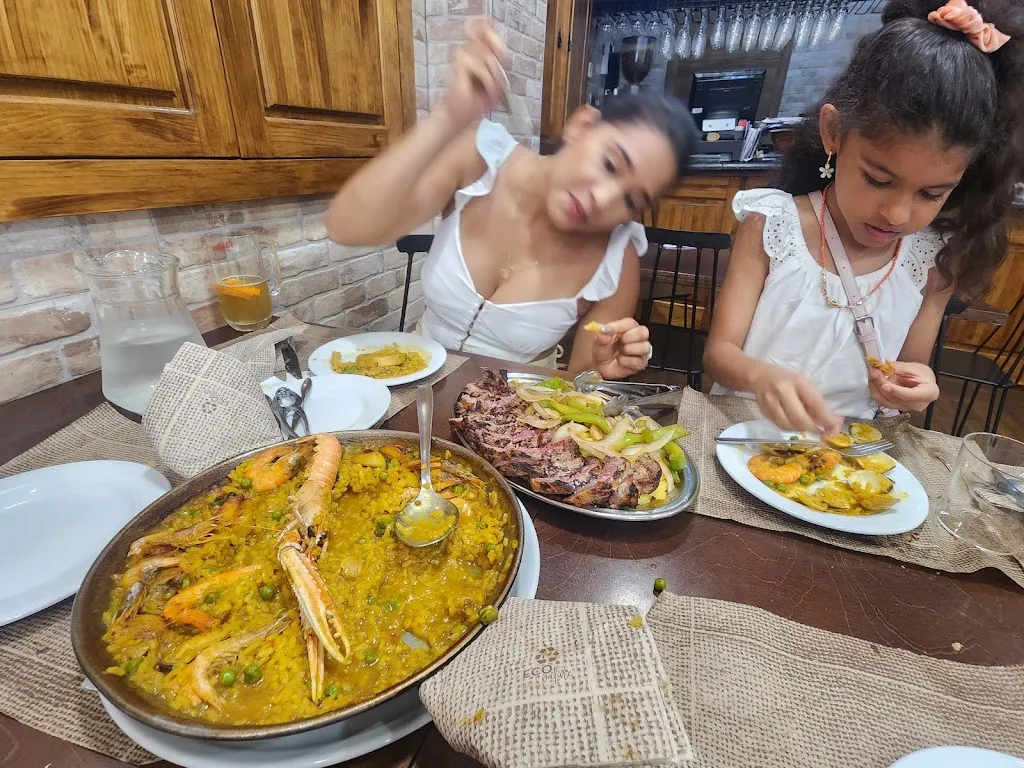 Neftaly Rodriguez_Restaurante Los Ángeles_Gallegos del Río_review