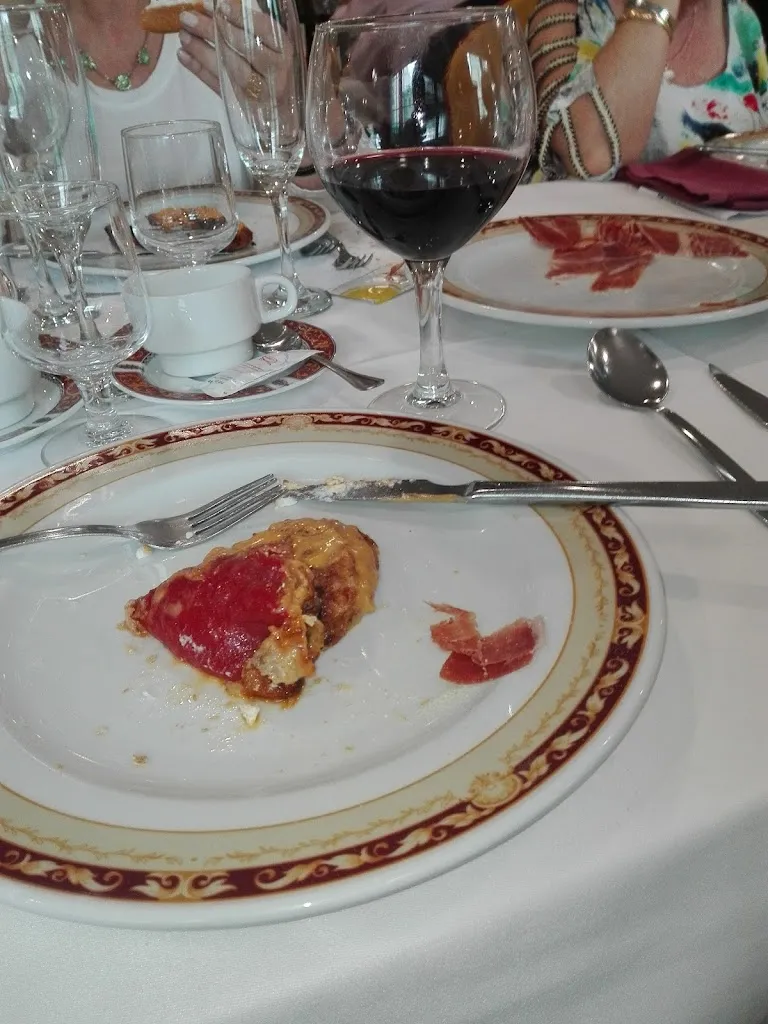 Menu_Restaurante Riazor_Gallegos del Río_image_6