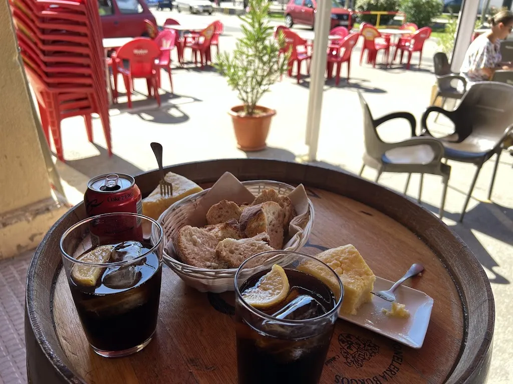 Jacobo Nogal Sierra_Cafetería-Bar Flamingo_Moraleja del Vino_review