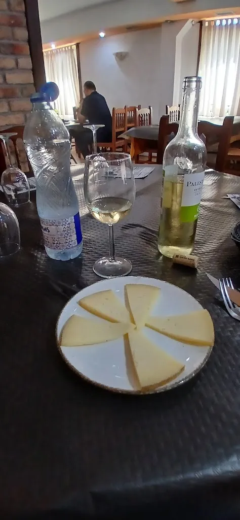 Jean Brecheteau_Restaurante Tomasita_Muelas del Pan_review