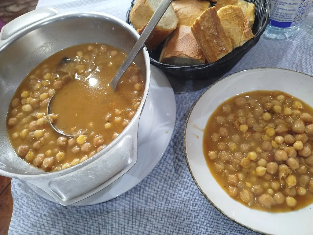 Restaurante Tomasita_Muelas del Pan_slider_image_3