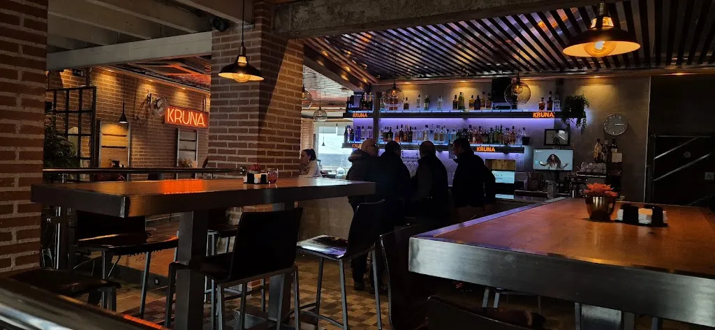 Cervecería Kruna restaurant in Muelas del Pan